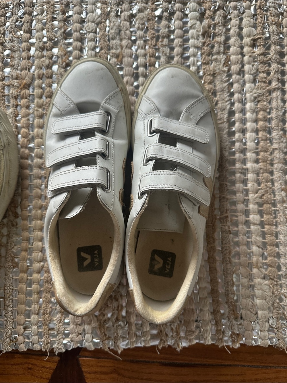 Veja Kids White Leather Velcro Sneakers